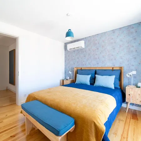Blue By The River 4 - Unique Penthouse Duplex With A View Lisboa